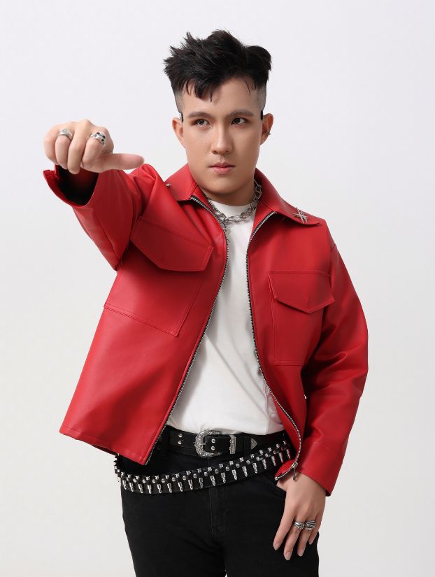 Felix chụp ảnh Noel tại Studio