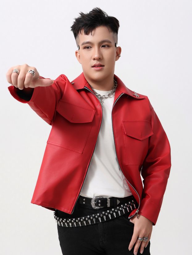 Felix chụp ảnh Noel tại Studio