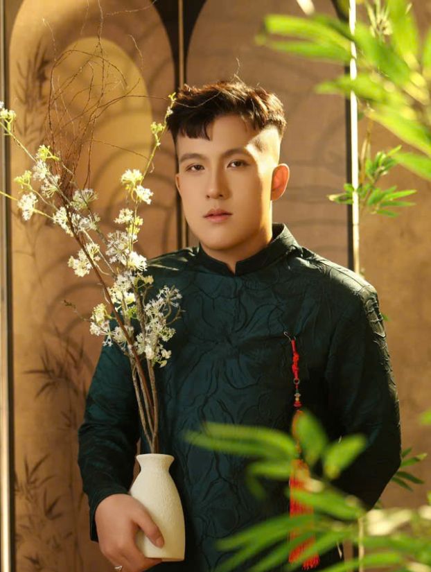 Felix chụp ảnh áo dài Tết hiện đại